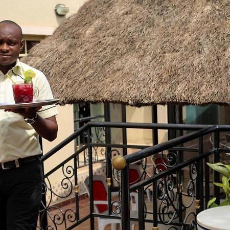 Room In Lodge - Apartment Royale Hotel-3 Bd Apartment Ikeja Eksteriør bilde