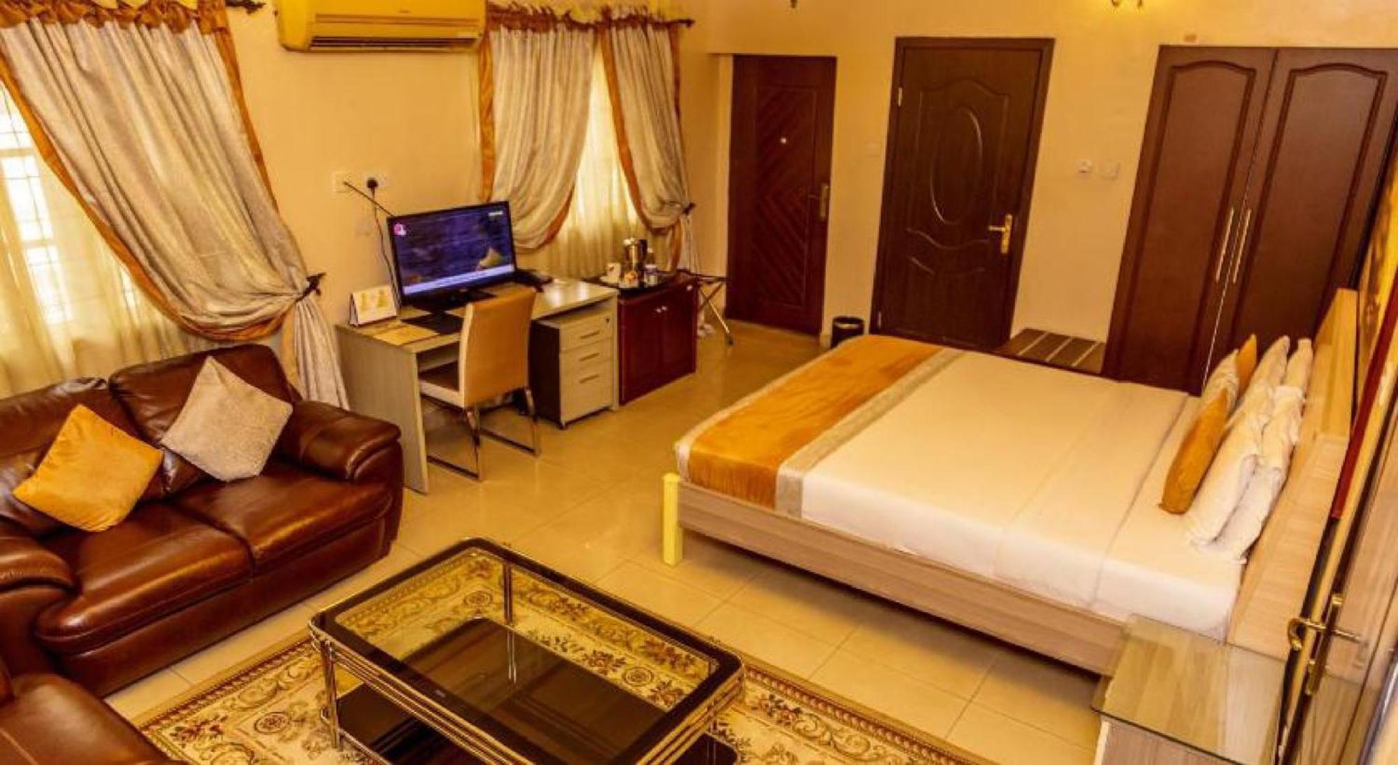 Room In Lodge - Apartment Royale Hotel-3 Bd Apartment Ikeja Eksteriør bilde