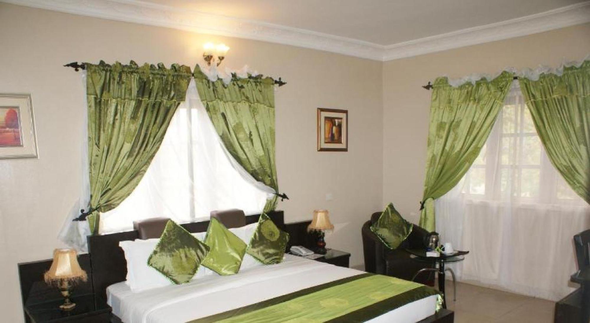 Room In Lodge - Apartment Royale Hotel-3 Bd Apartment Ikeja Eksteriør bilde