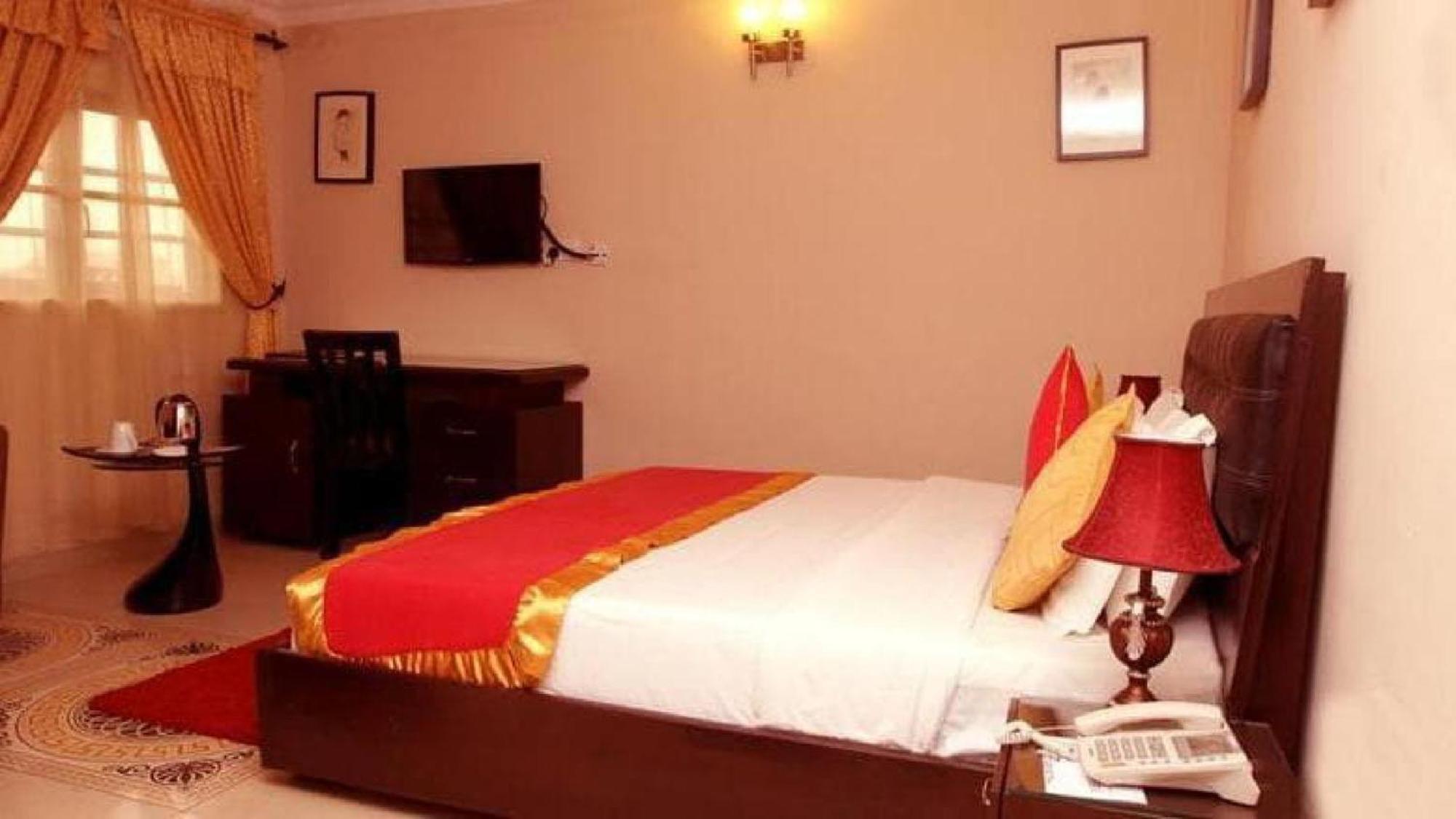 Room In Lodge - Apartment Royale Hotel-3 Bd Apartment Ikeja Eksteriør bilde